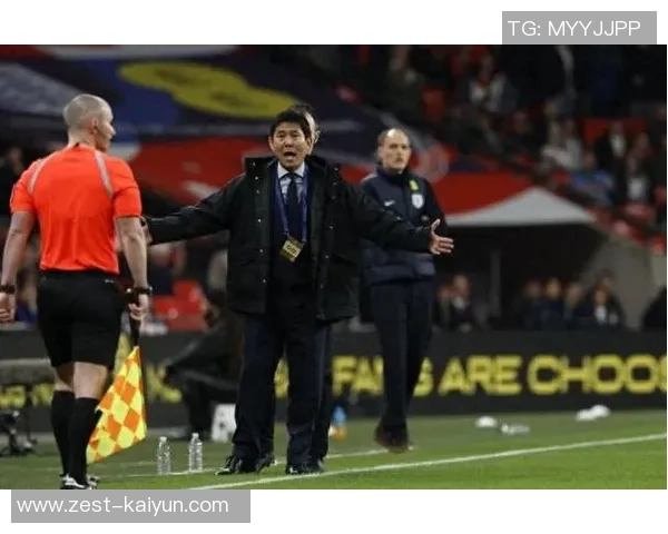 日本哭晕！世界杯进逝世之组 将战荷兰+0失球劲旅 森保一：太难了